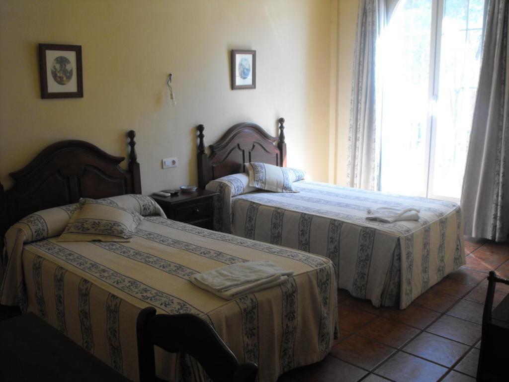 Отель Hostal Nicol'S Луке Экстерьер фото