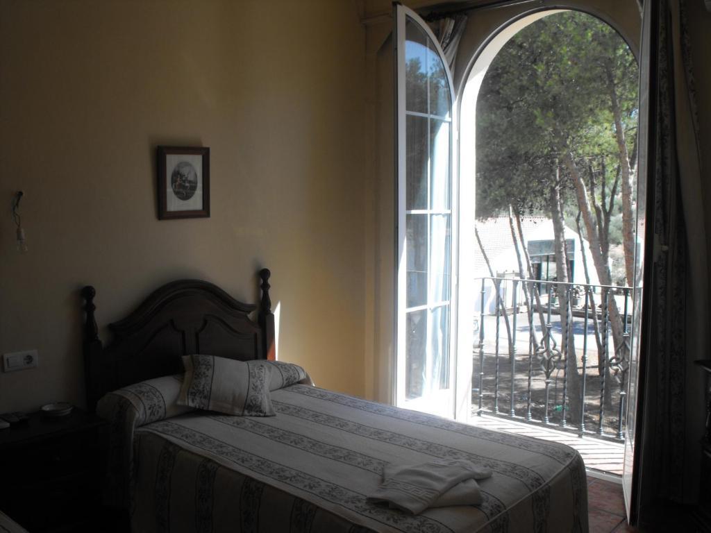 Отель Hostal Nicol'S Луке Экстерьер фото